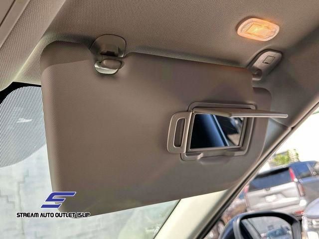 Used 2024 Nissan Rogue SV image 36