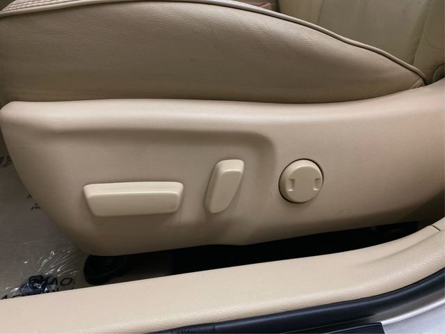 Used 2015 Toyota Camry XLE image 24