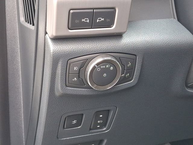 Used 2022 Ford F450 Platinum w/ FX4 Off-Road Package image 26