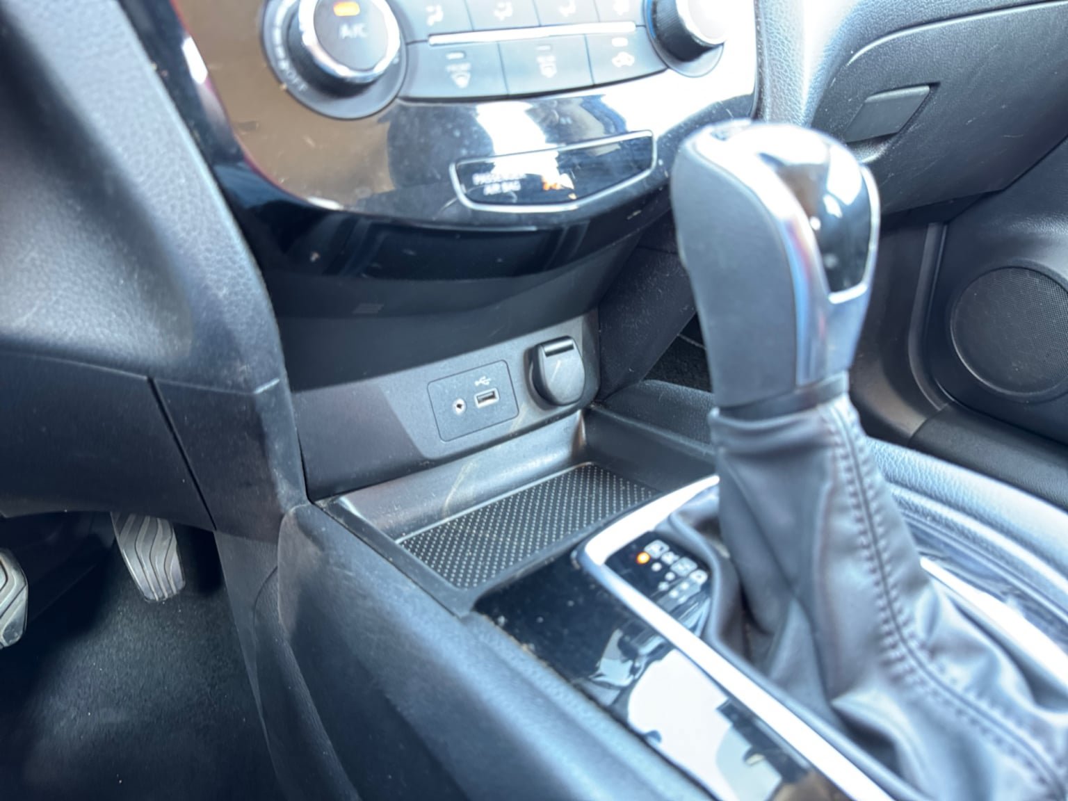 Used 2020 Nissan Rogue Sport S w/ Appearance Package FWD image 25