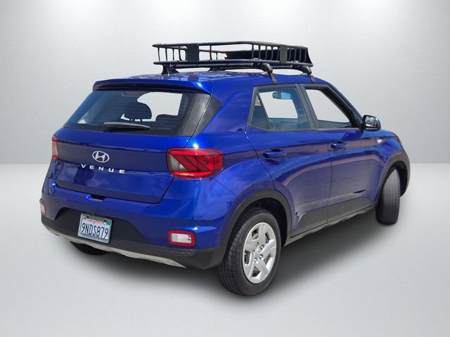 Used 2020 Hyundai Venue SE FWD image 4
