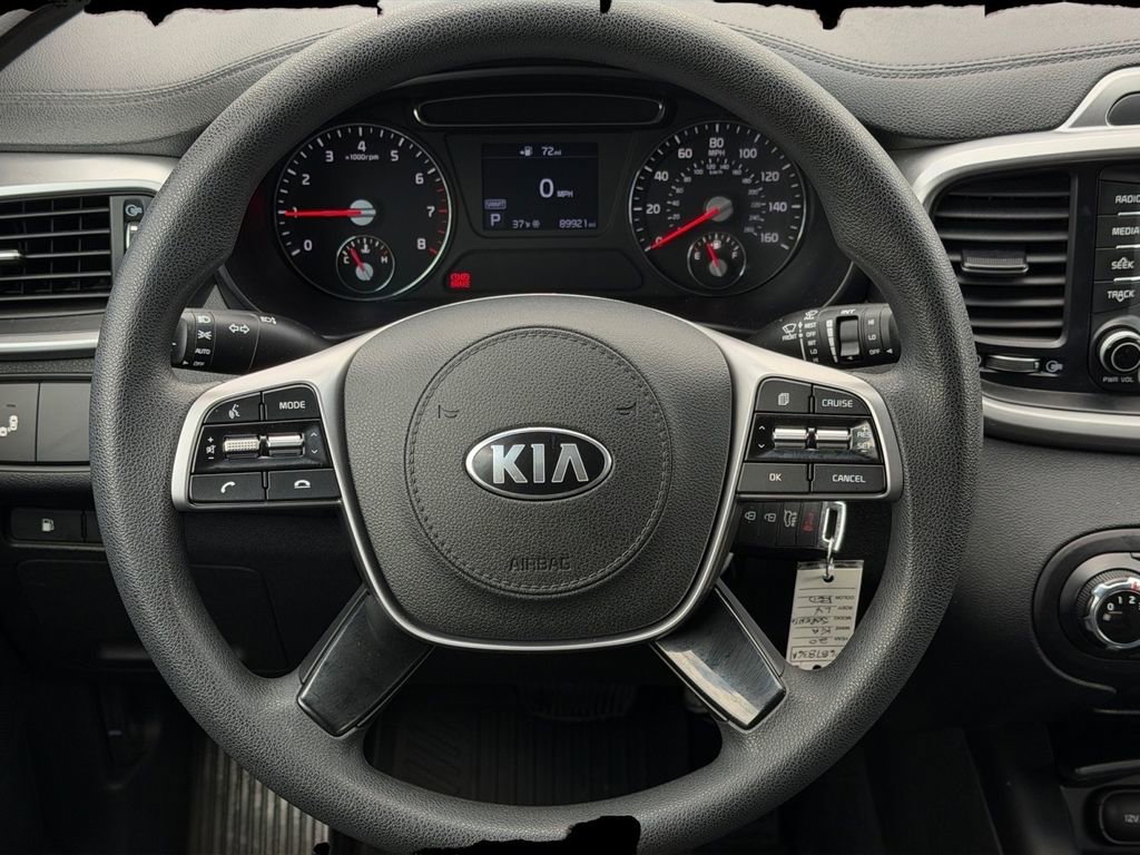 Used 2020 Kia Sorento LX image 19