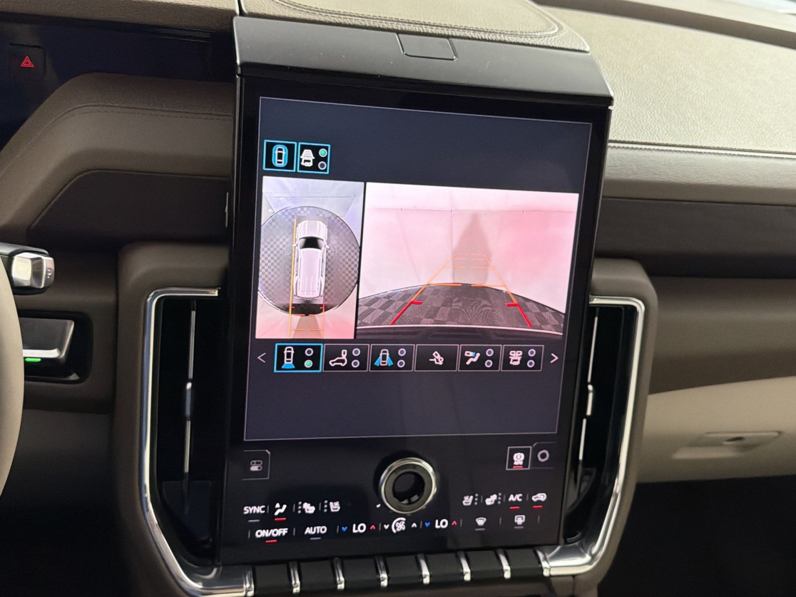 New 2026 GMC Yukon Denali w/ Denali Reserve Package AWD/4WD image 19
