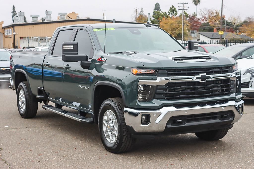 New 2025 Chevrolet Silverado 3500 LT w/ All Star Edition image 5