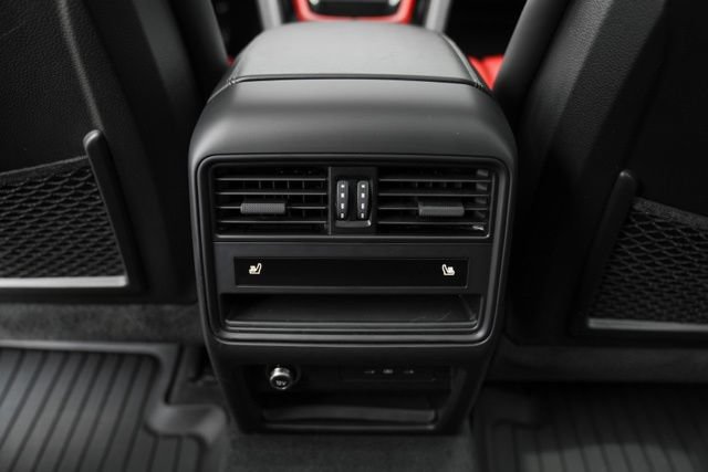 Used 2024 Porsche Cayenne AWD/4WD image 54