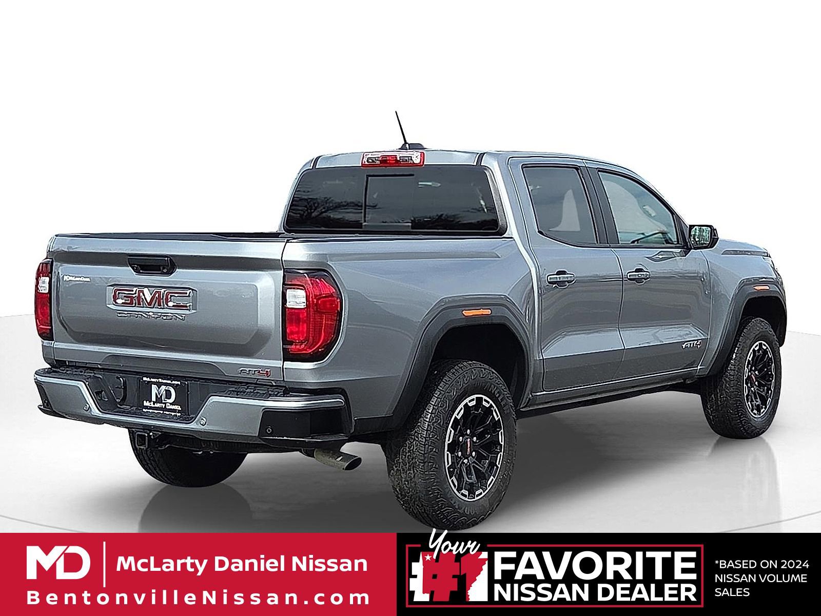 Used 2026 GMC Canyon AT4 image 5