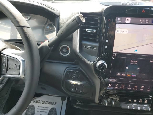 Used 2026 RAM 2500 Laramie AWD/4WD image 19