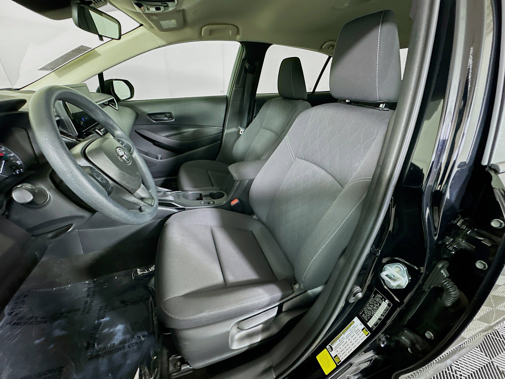Used 2024 Toyota Corolla LE w/ LE Convenience Package FWD image 12