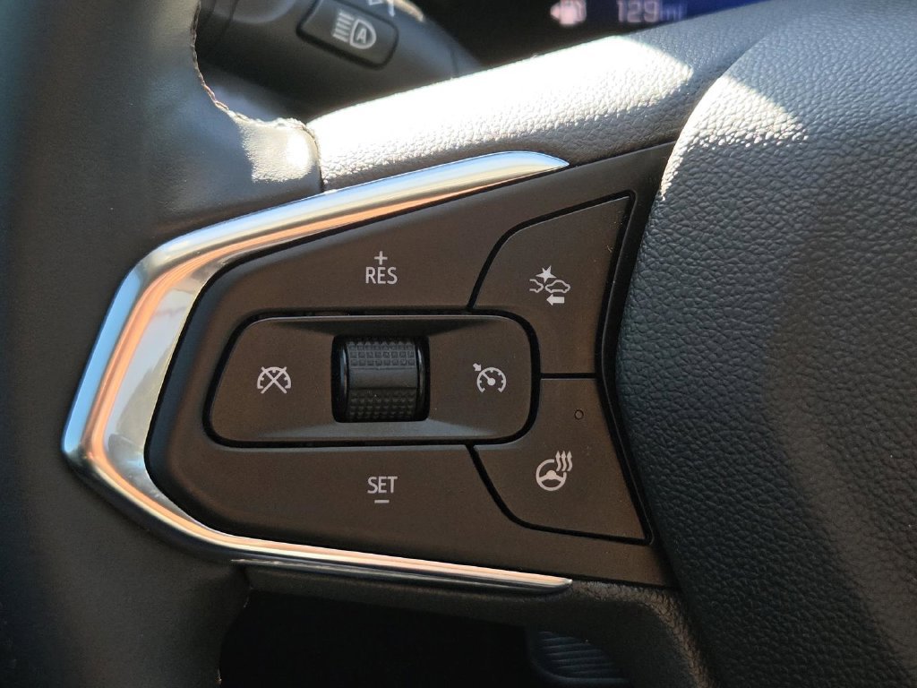 Used 2025 Chevrolet Trax ACTIV w/ Driver Confidence Package FWD image 29
