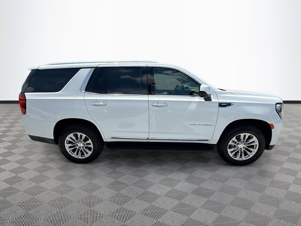 Used 2024 GMC Yukon SLT RWD image 9