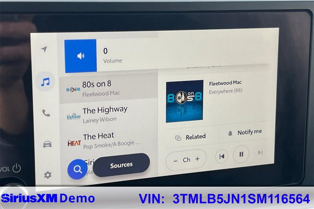 Certified 2025 Toyota Tacoma SR5 image 31