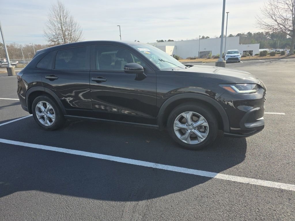 Used 2025 Honda HR-V LX image 13