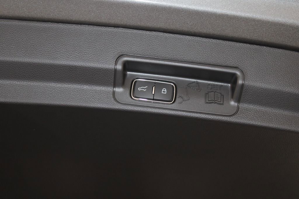 New 2026 Ford Explorer Active image 18