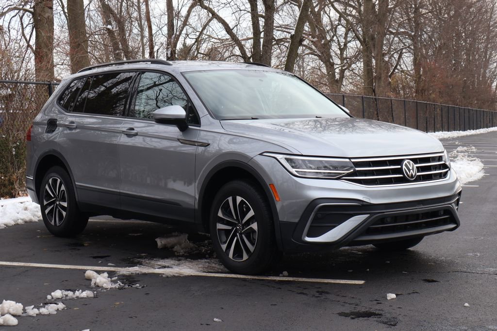 Used 2022 Volkswagen Tiguan S image 11