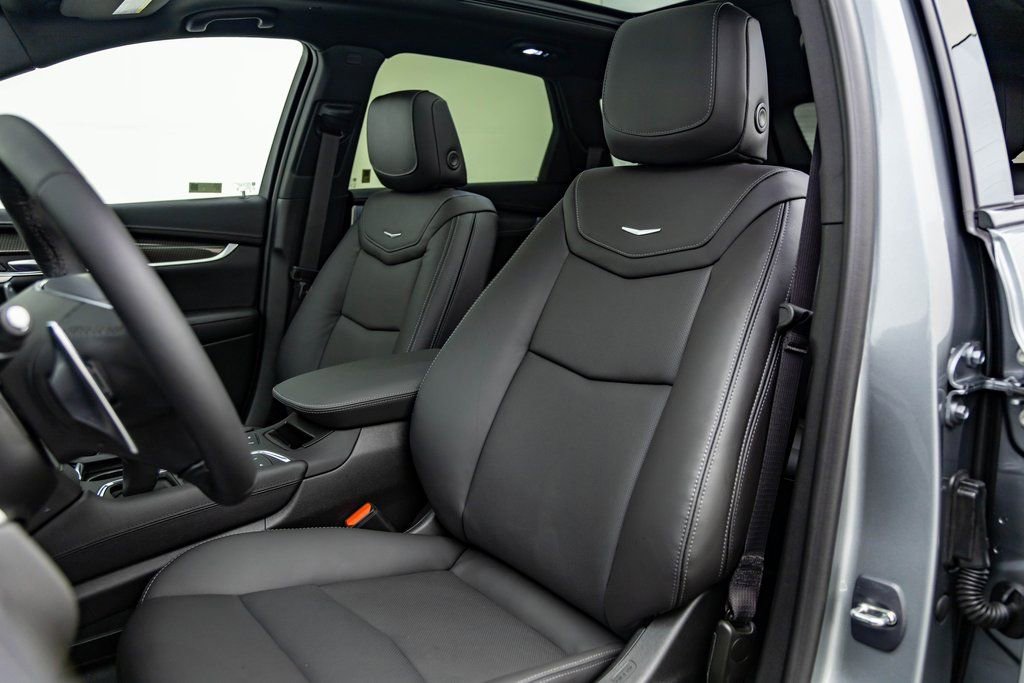 Used 2023 Cadillac XT5 Sportv image 13