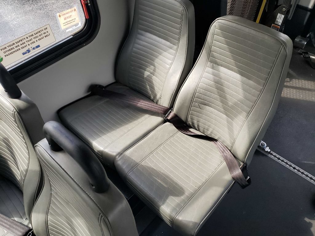 Used 2015 Ford E-350 and Econoline 350 Super Duty RWD image 29