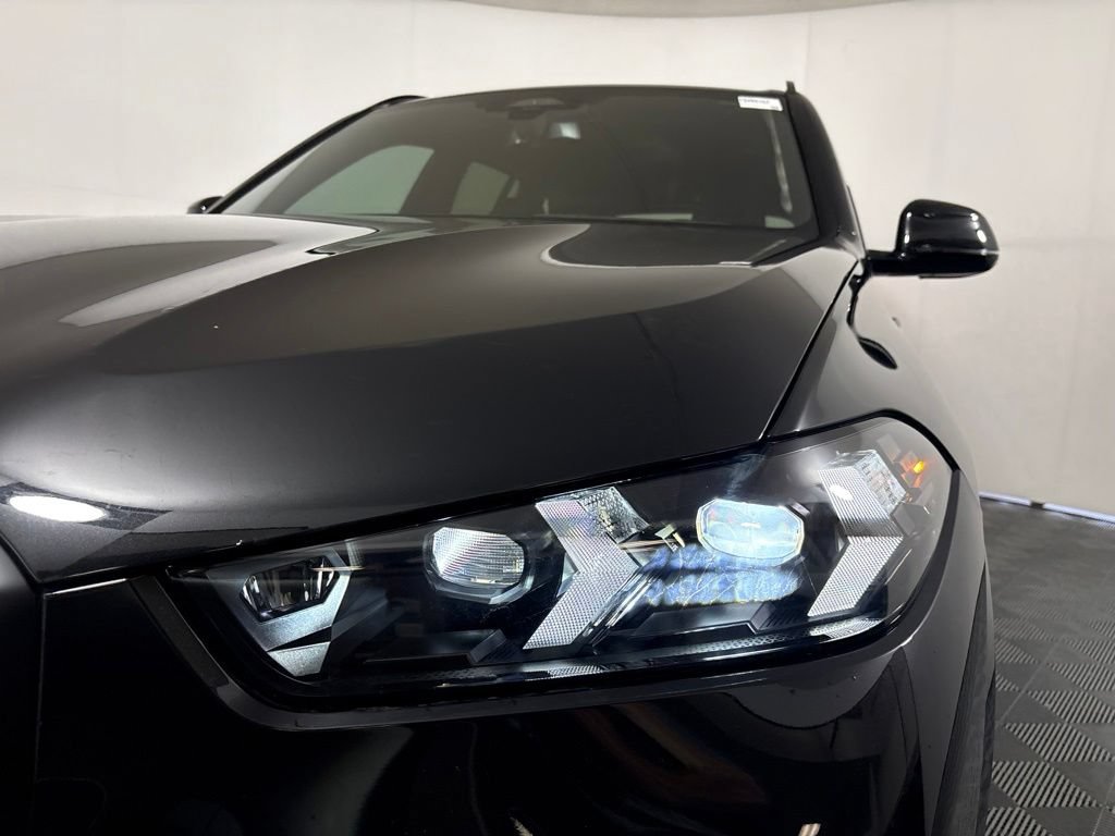 New 2026 BMW X5 xDrive40i w/ M Sport Package AWD/4WD image 9