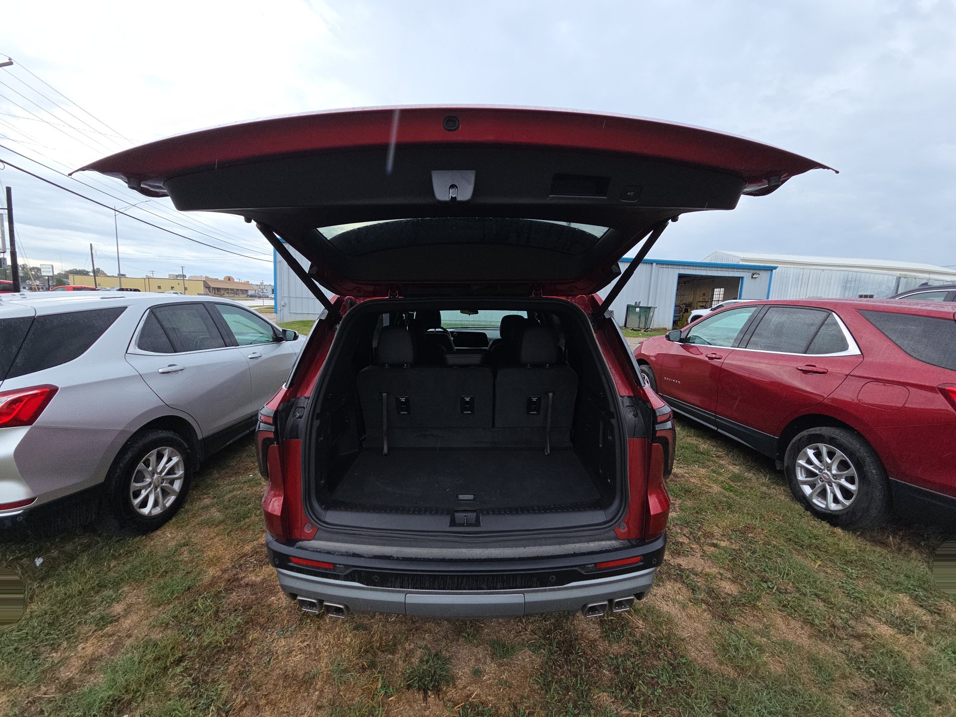 Used 2026 Chevrolet Traverse LT AWD/4WD image 15