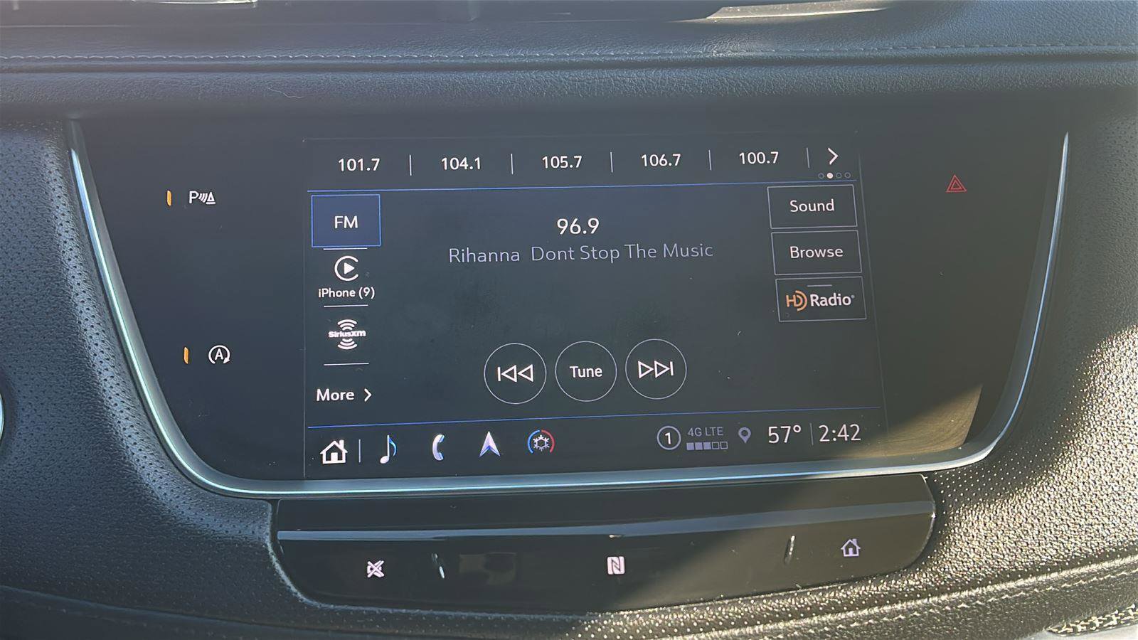 Used 2021 Cadillac XT5 Sportv w/ LPO, Floor Liner Package image 21