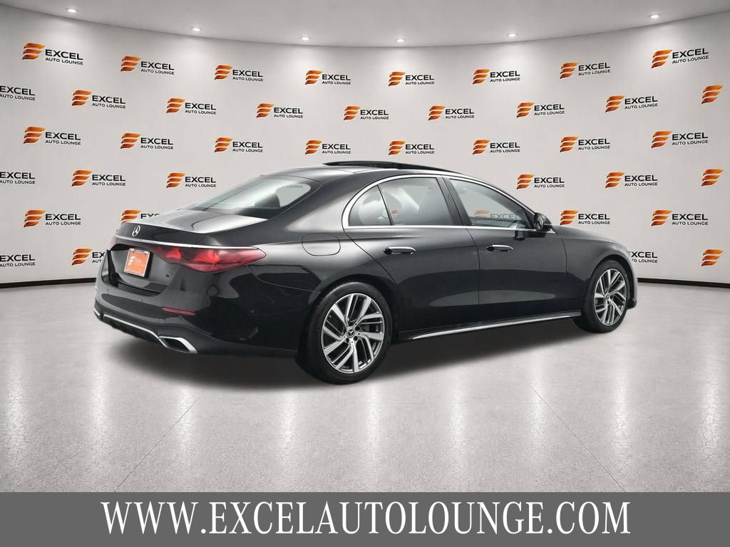 Used 2025 Mercedes-Benz E 350 Sedan image 5