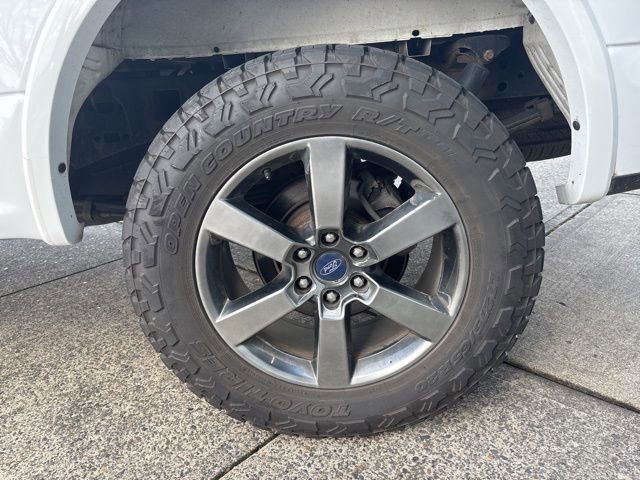 Used 2017 Ford F150 XLT w/ Equipment Group 302A Luxury image 12