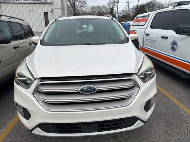 Used 2019 Ford Escape Titanium video 2