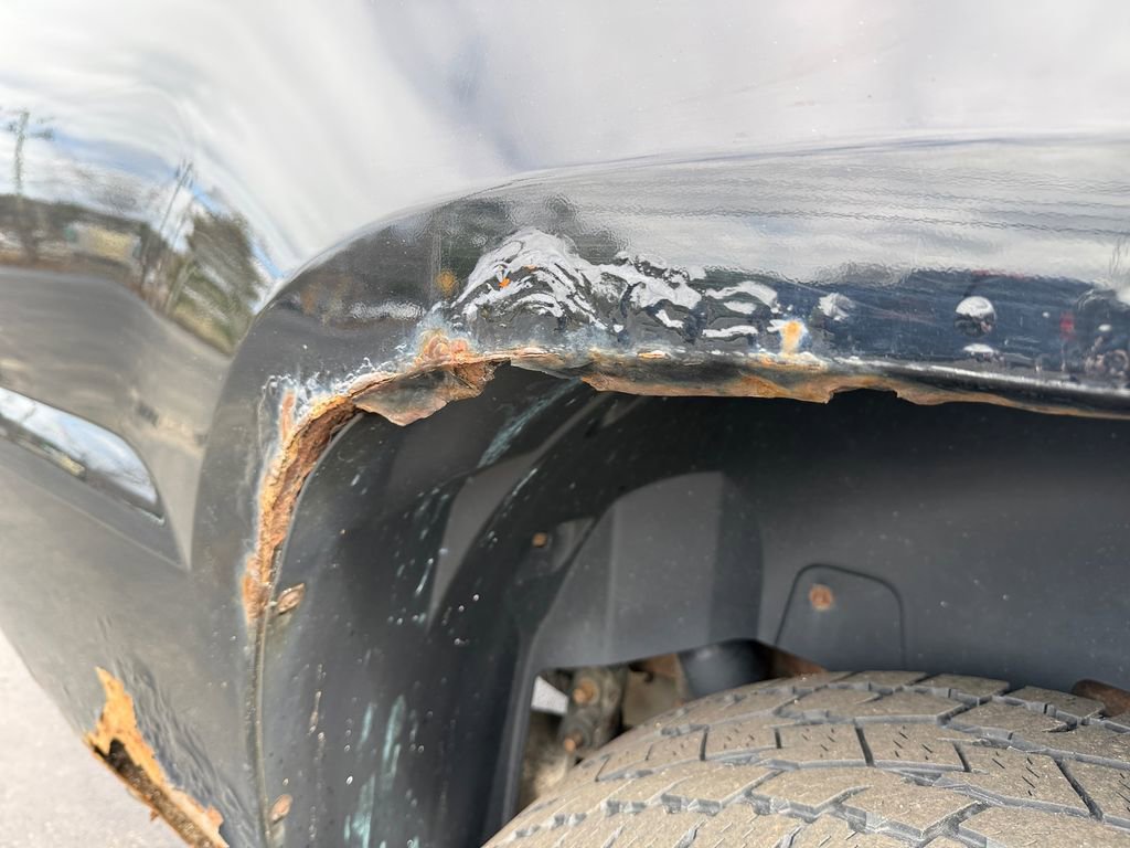 Used 2010 Chevrolet Avalanche LS w/ Interior Plus Package image 35