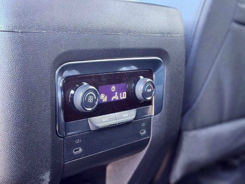 New 2026 Chevrolet Suburban LS AWD/4WD image 15