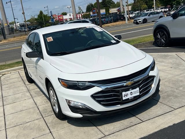 Used 2022 Chevrolet Malibu LS FWD image 5