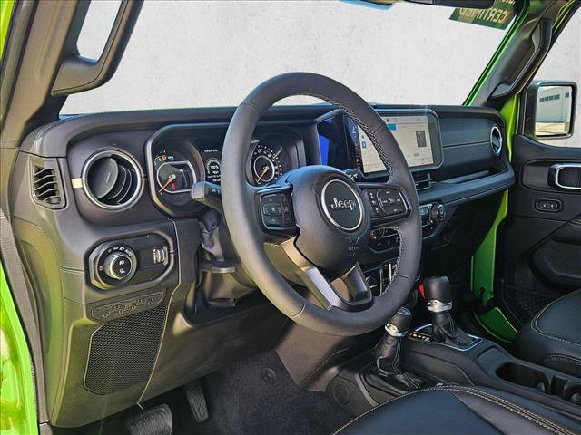 Used 2025 Jeep Gladiator Sport AWD/4WD image 10