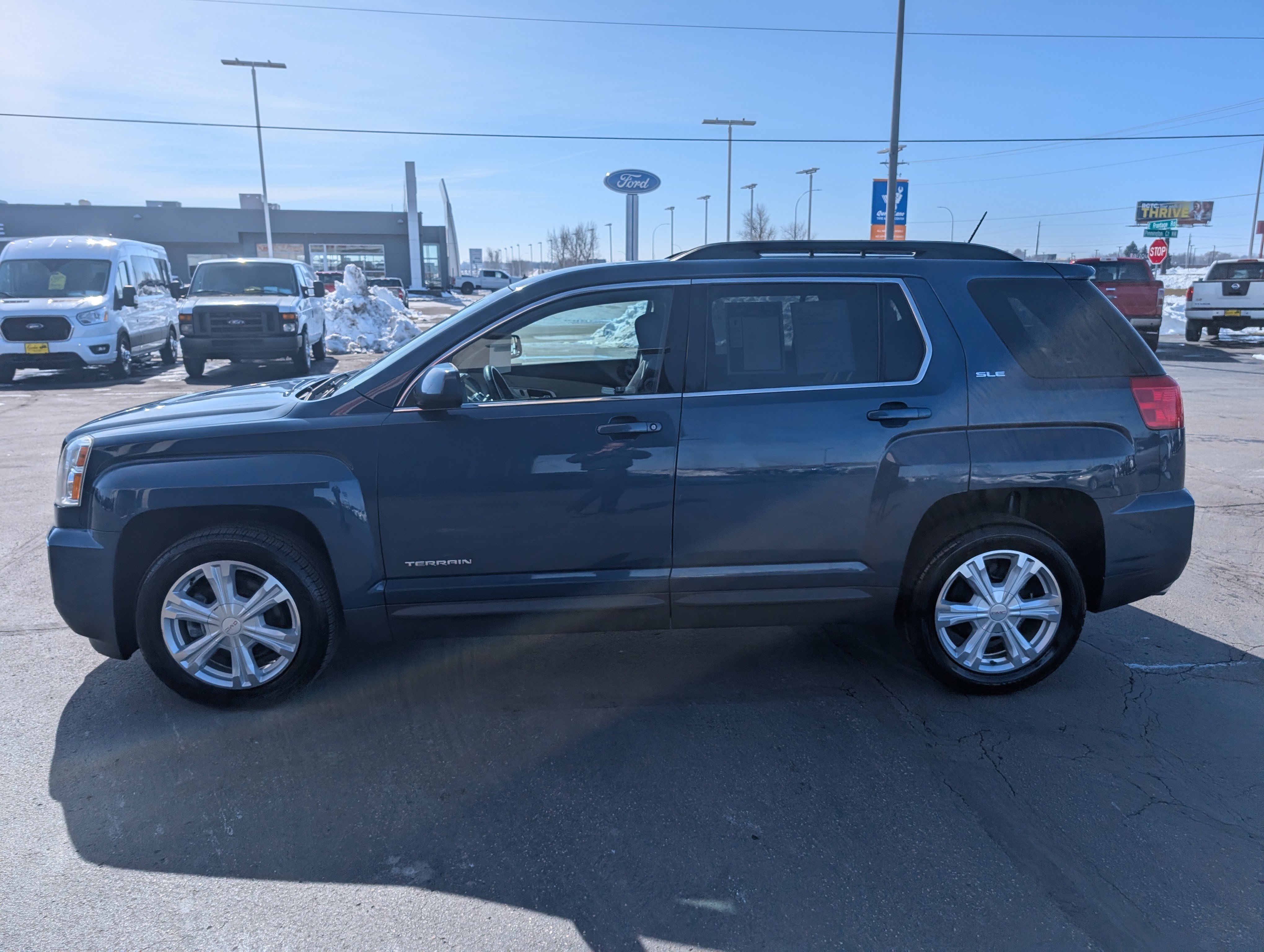 Used 2017 GMC Terrain SLE w/ Convenience Package AWD/4WD image 5