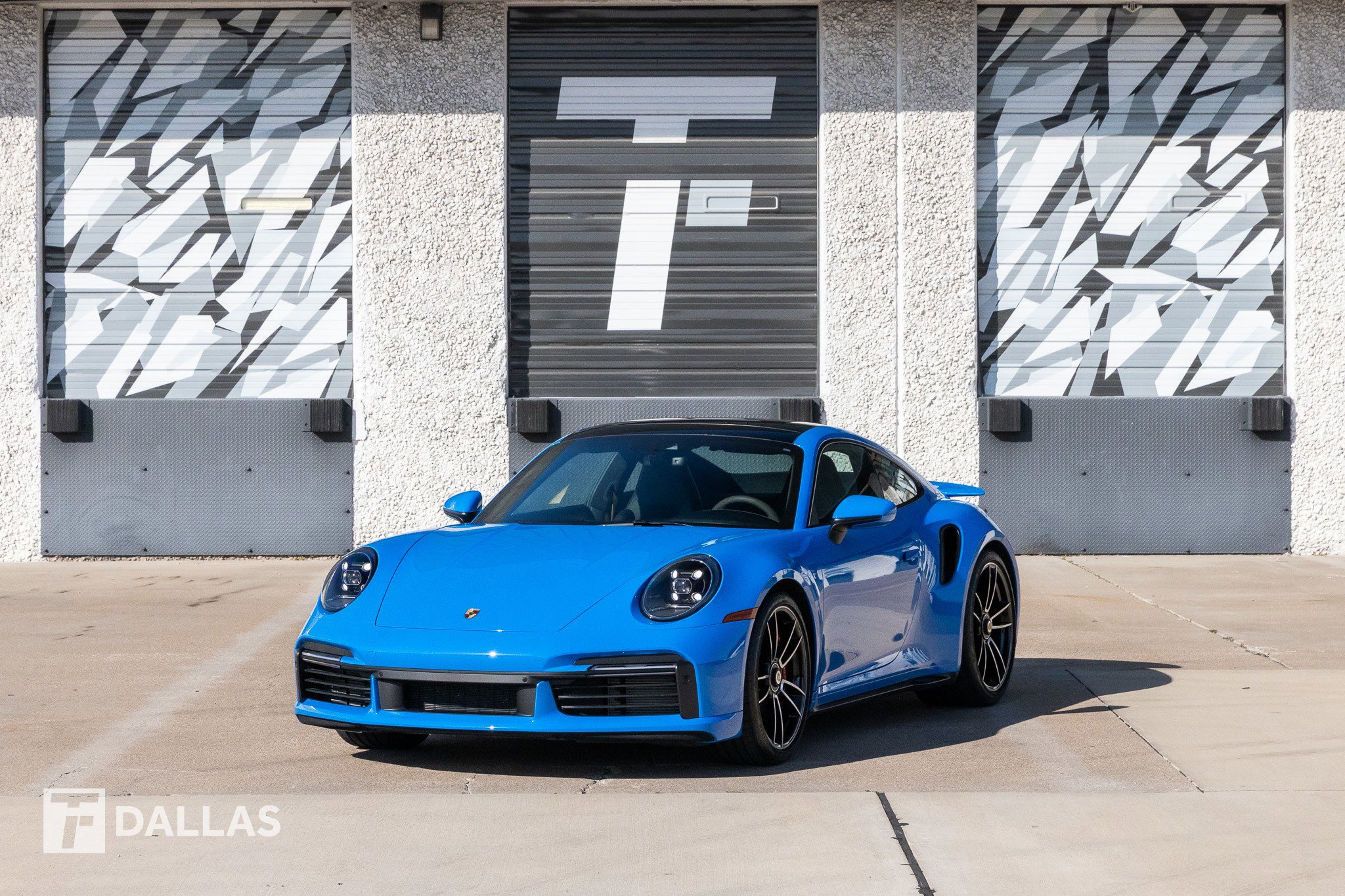 Used 2022 Porsche 911 Turbo image 5