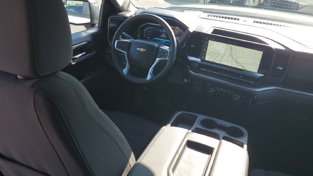 Used 2026 Chevrolet Silverado 1500 LT RWD image 12