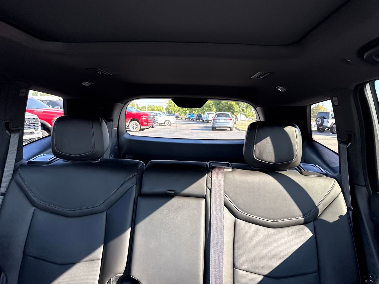 Used 2024 Cadillac XT6 Sport w/ Technology Package image 24