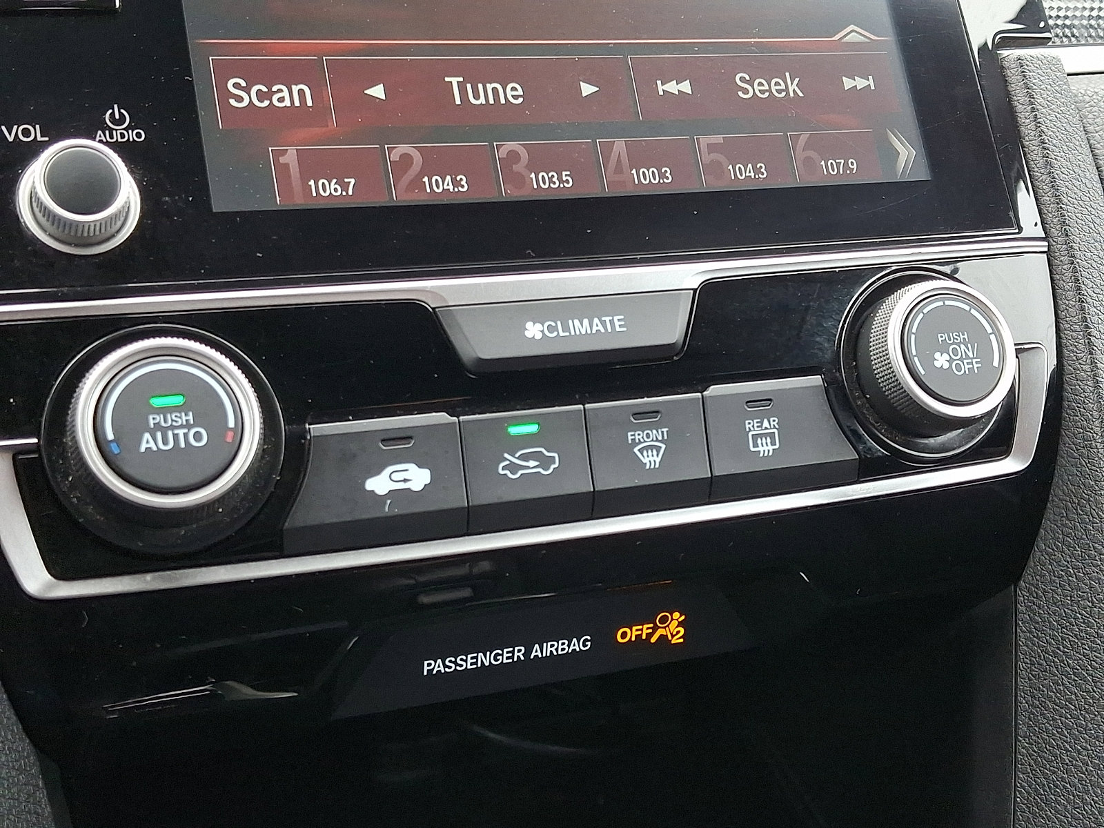 Used 2020 Honda Civic Sport image 15