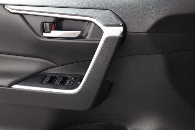 Used 2024 Toyota RAV4 XLE image 21