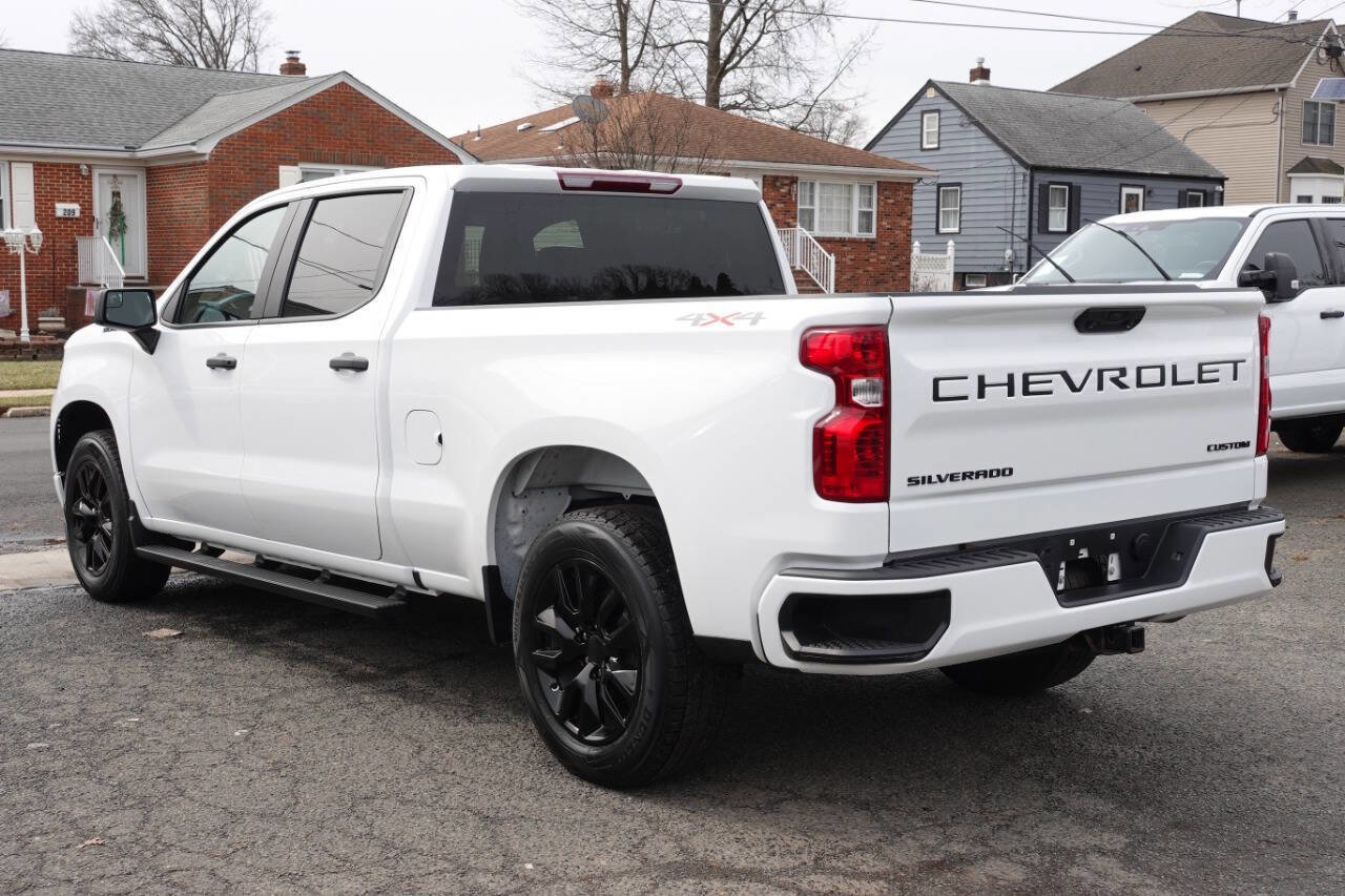 Used 2023 Chevrolet Silverado 1500 Custom w/ LPO, Dark Essentials Package AWD/4WD image 3