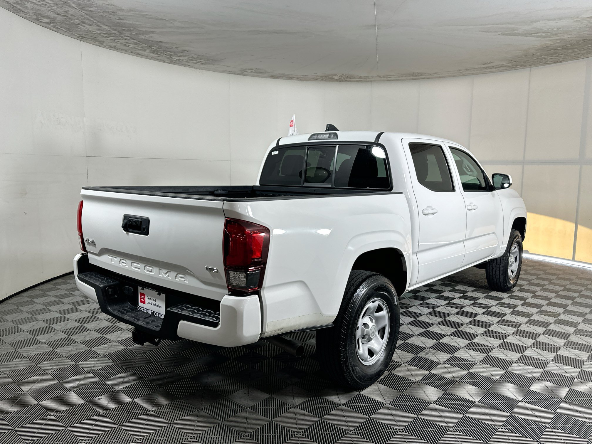 Certified 2023 Toyota Tacoma SR AWD/4WD image 3