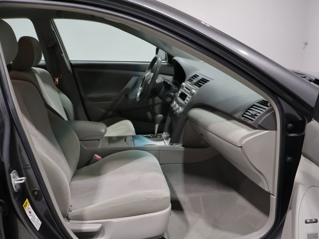 Used 2011 Toyota Camry LE w/ LE Extra-Value Pkg image 22
