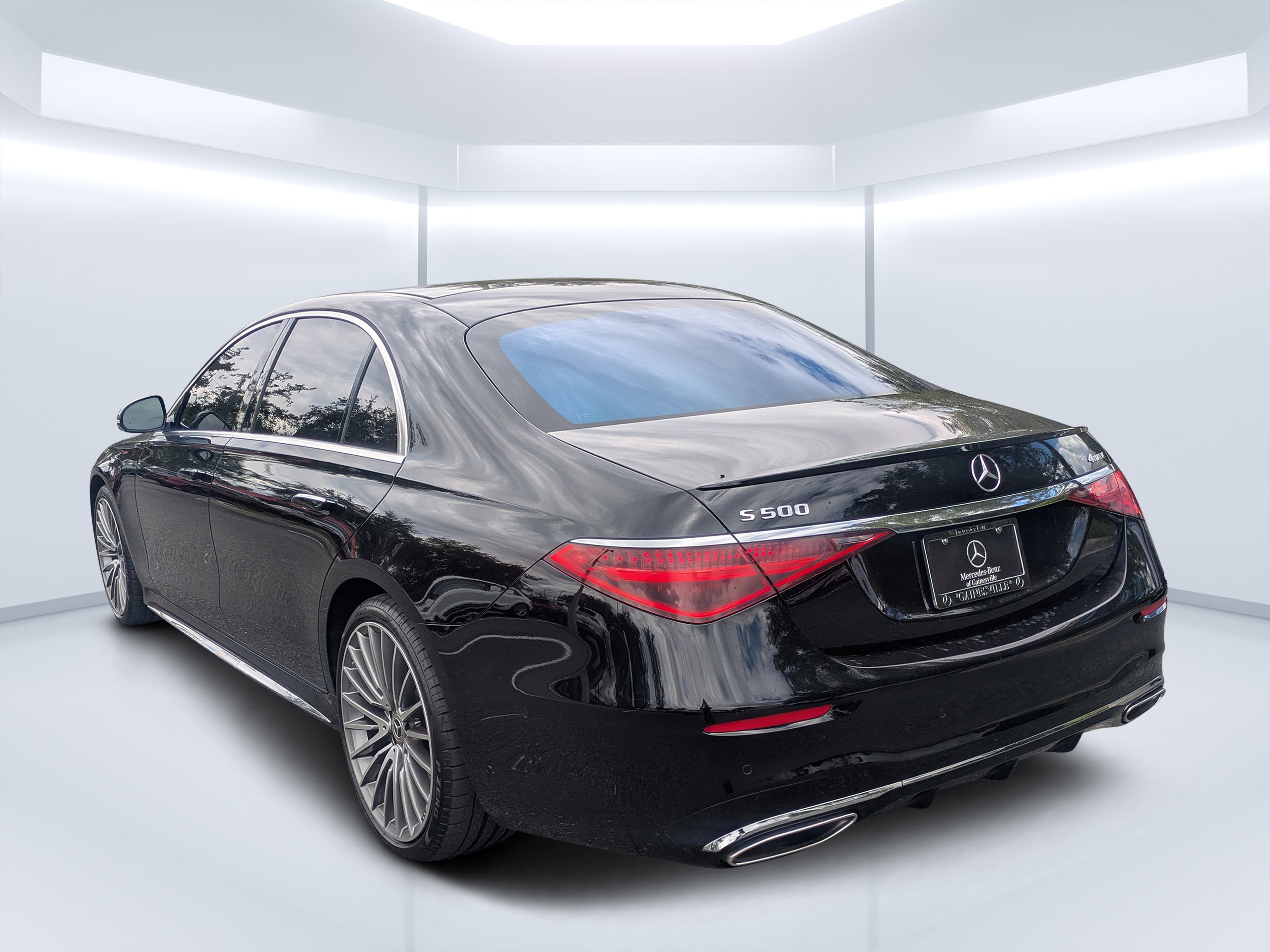 Certified 2023 Mercedes-Benz S 500 4MATIC image 5
