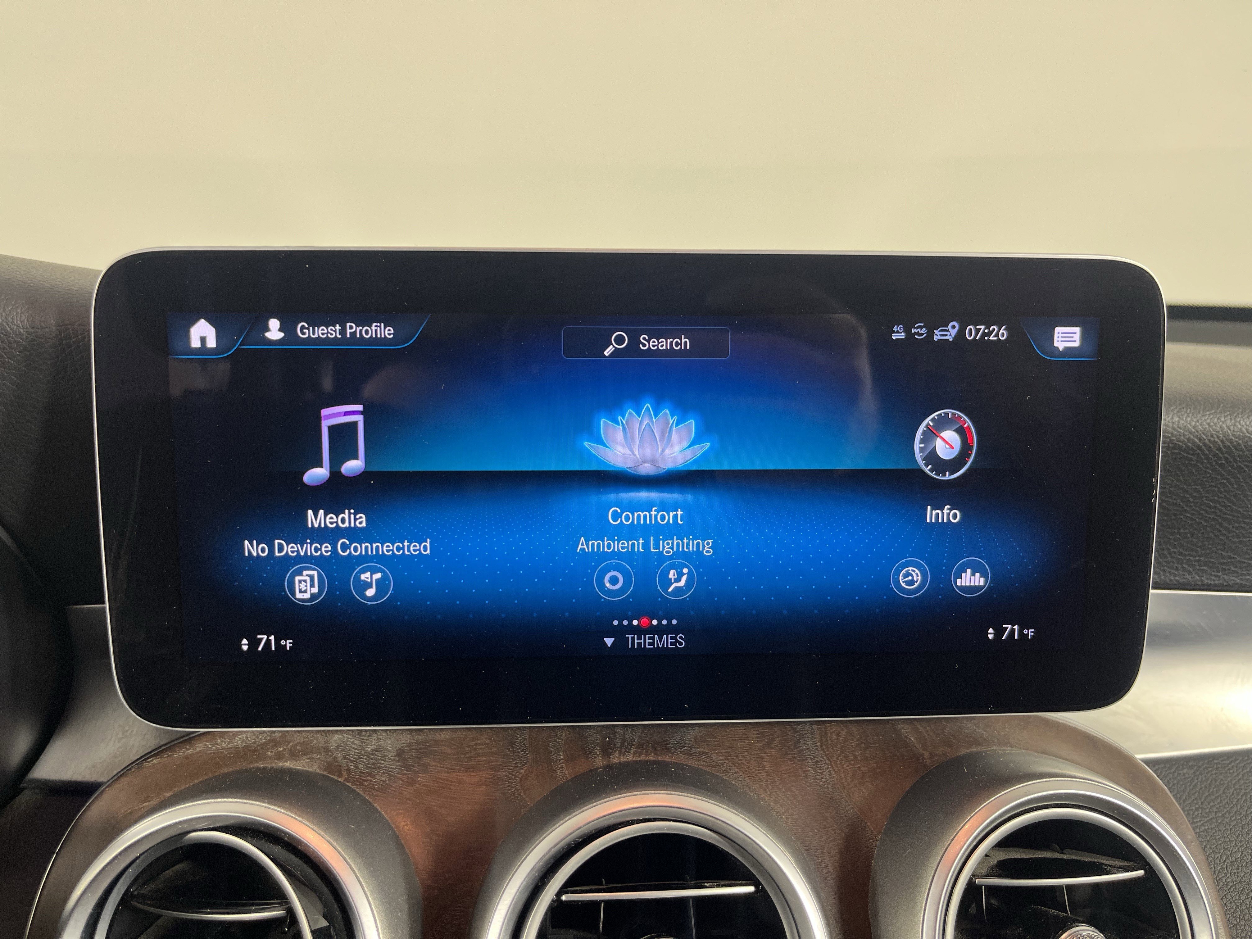 Used 2020 Mercedes-Benz GLC 300 4MATIC image 15