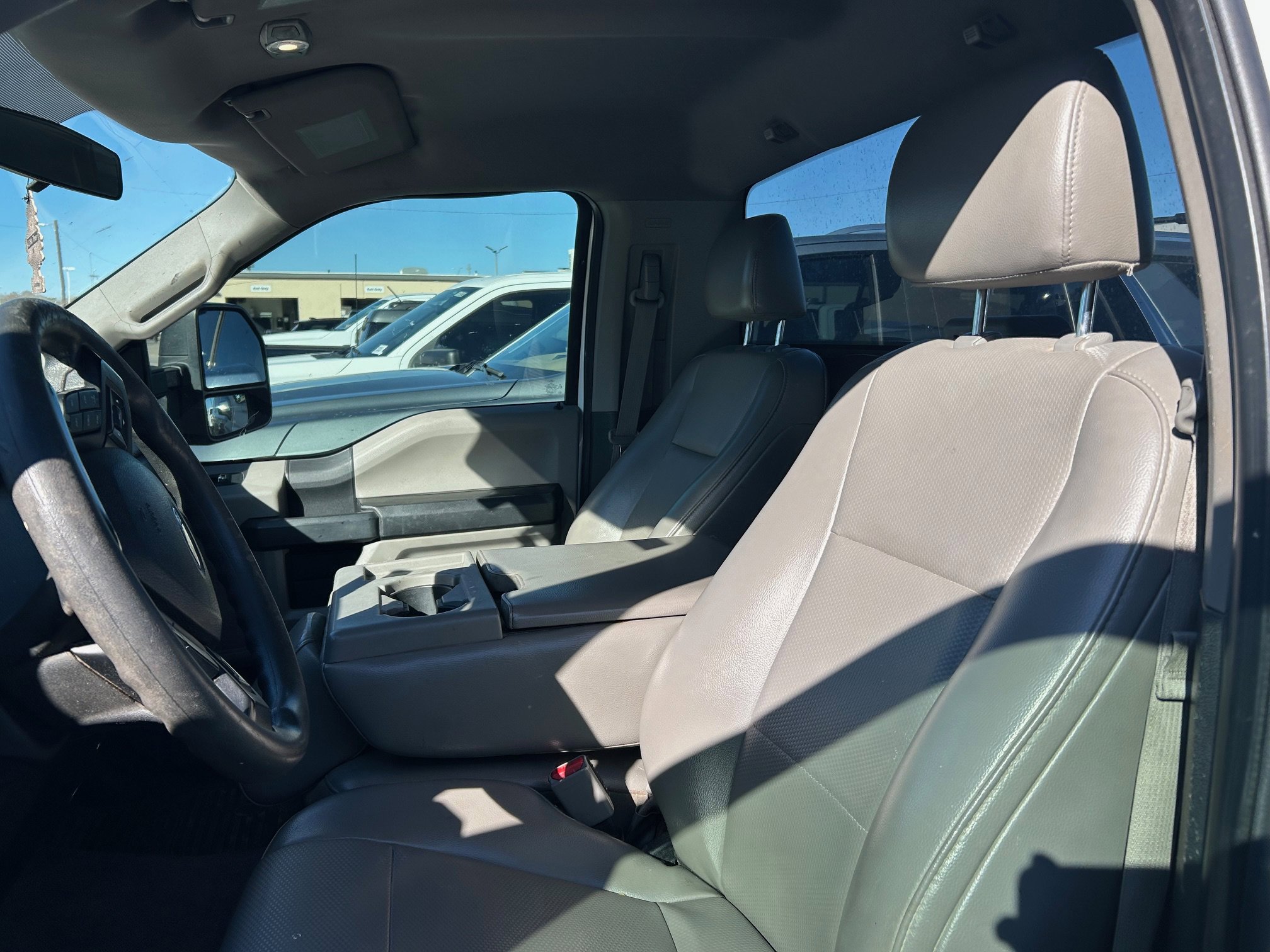 Used 2017 Ford F250 XL w/ Power Equipment Group image 4