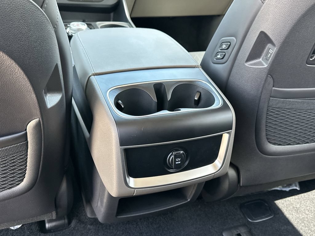 New 2026 Kia Carnival EX FWD image 13