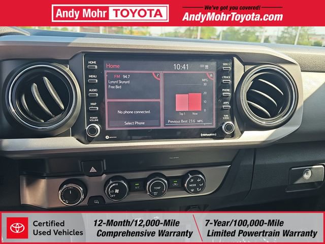 Certified 2020 Toyota Tacoma SR5 w/ Blackout Package AWD/4WD image 23