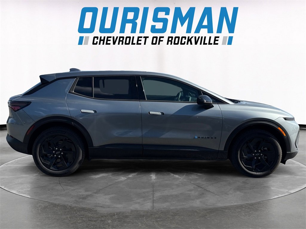 New 2026 Chevrolet Equinox EV LT w/ Midnight Package image 7