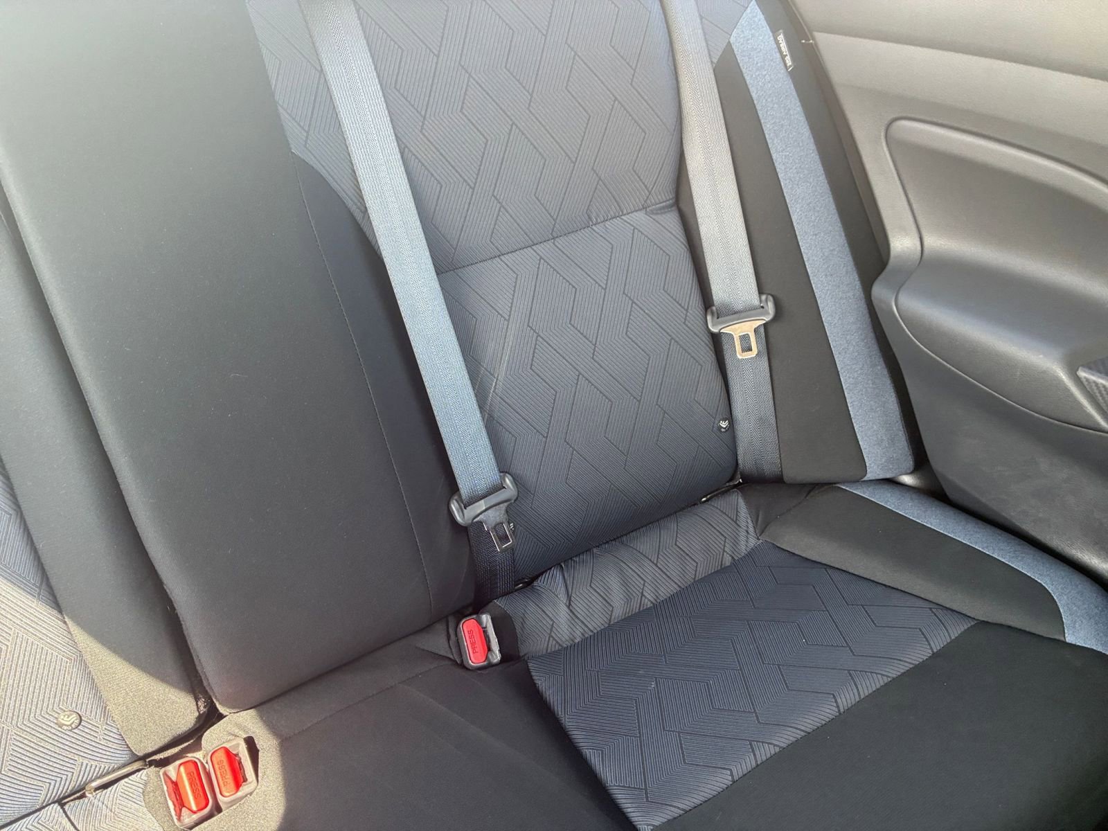 Used 2025 Nissan Versa SV image 35