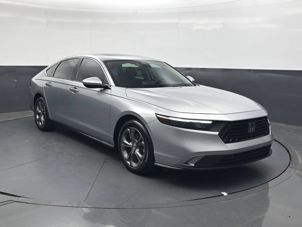 Used 2024 Honda Accord EX image 2