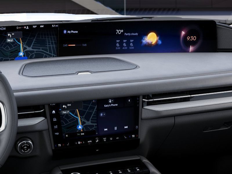 New 2027 Lincoln Navigator Premiere AWD/4WD image 14