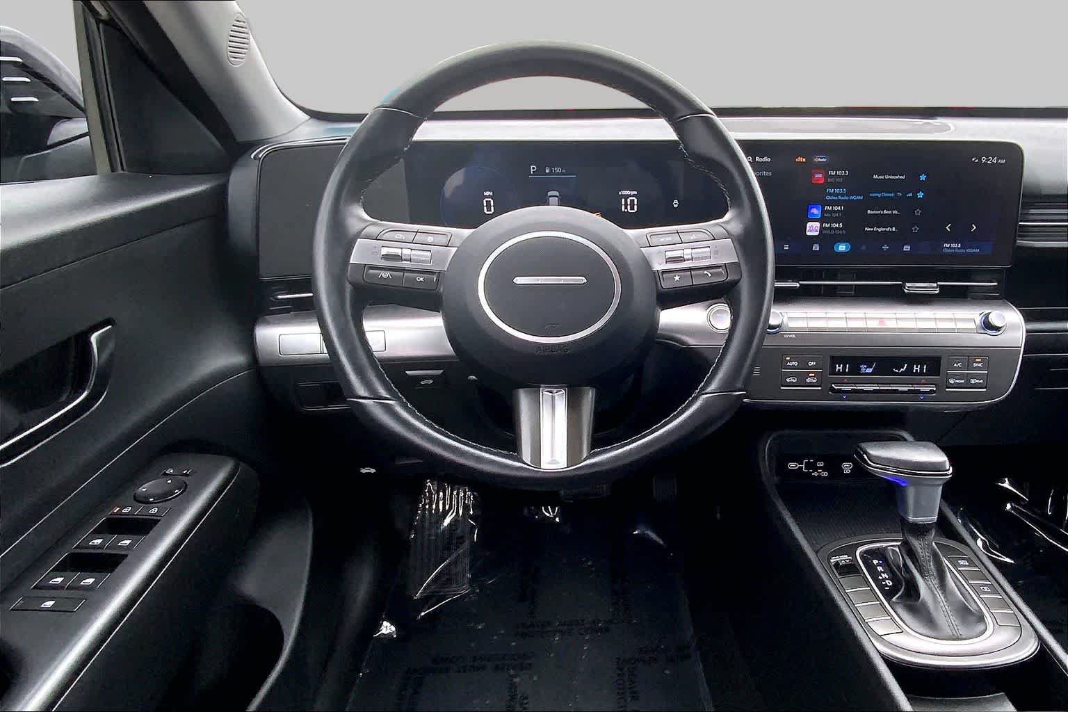 Used 2024 Hyundai Kona SEL FWD image 6