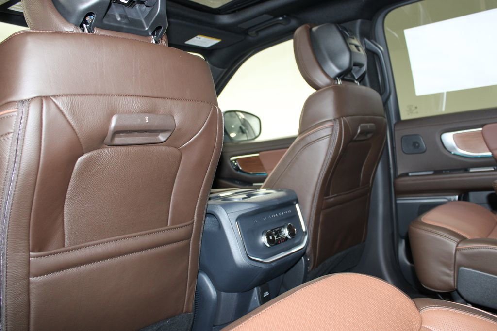 New 2026 Ford Expedition King Ranch image 30